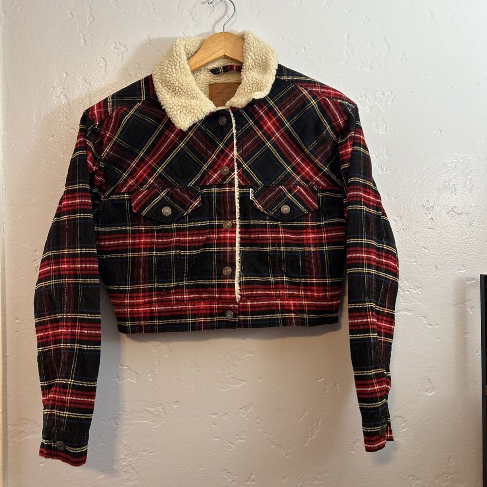 Levi’s Woman's Cropped Red Plaid Corduroy Trucker Jacket Sz XS Sherpa Lined BigE